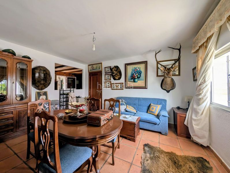 Foto bef68272-0e44-4c24-a813-d36c6e38f32c. Casa amb aparcament a Loja