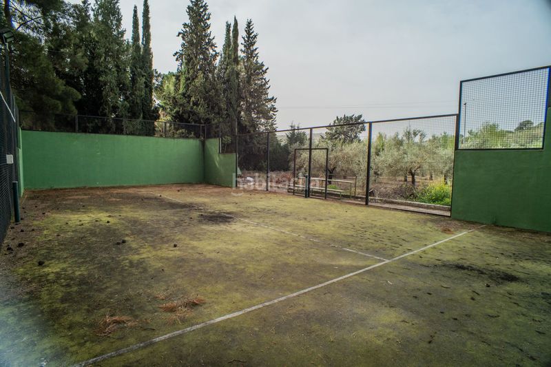 Foto 014bfabb-2fe0-4bd9-b5e1-f1bf3b42fd8a. Xalet amb aparcament piscina a Loja