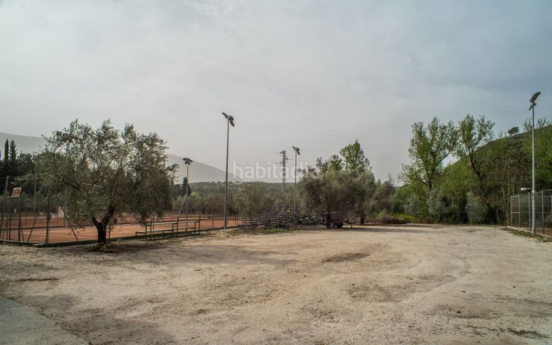 Foto 63da2835-ed1a-44ac-8625-cce8339474a5. Xalet amb aparcament piscina a Loja