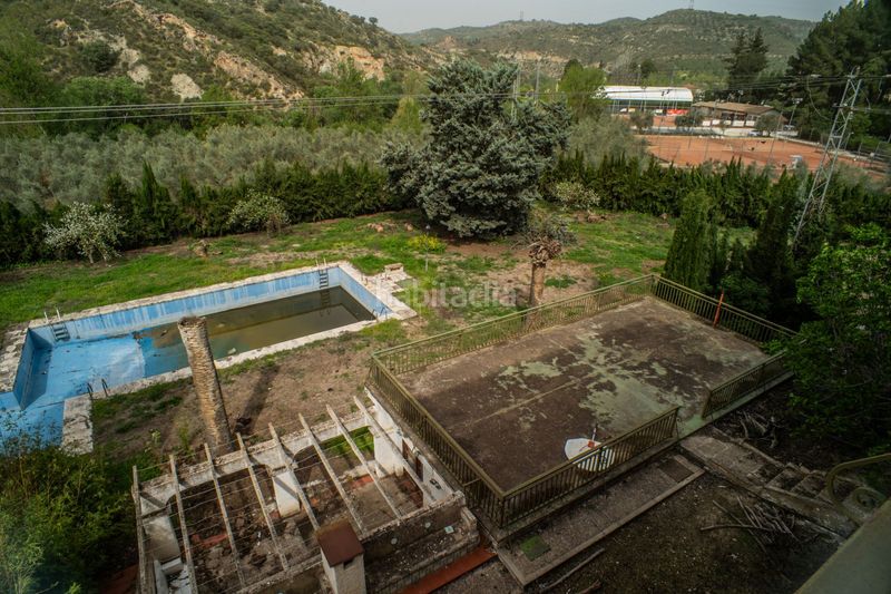 Foto 65780127-f7d7-42b5-862e-c2af600ec0bf. Xalet amb aparcament piscina a Loja