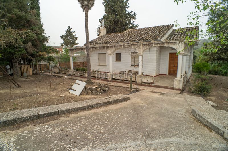Foto 75acf96c-a264-4413-9a60-110488dfe7a5. Xalet amb aparcament piscina a Loja