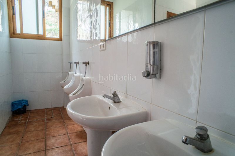 Foto a4a705bf-c9b3-47b9-9049-e7678e6779a1. Xalet amb aparcament piscina a Loja