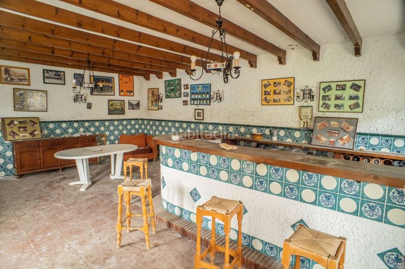Foto f0dd914a-a719-4046-8919-2b52530bed36. Xalet amb aparcament piscina a Loja