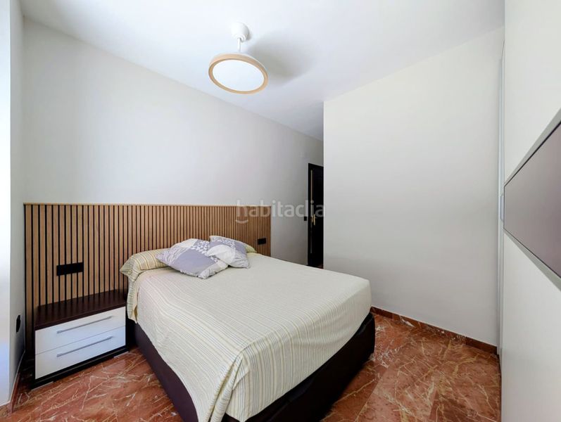 Foto a8b17a1b-35f7-4609-af76-3a51163bd104. Flat with heating parking in Loja
