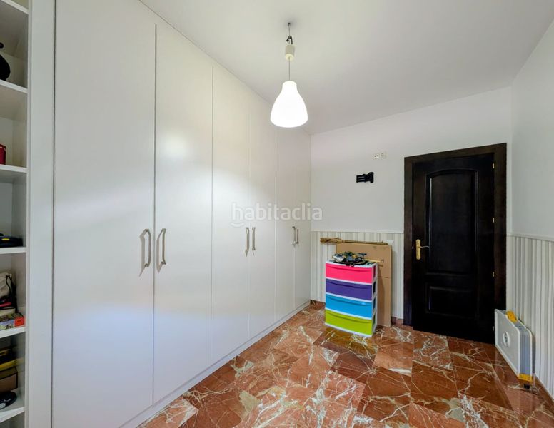 Foto c2e3adf5-f520-46d1-b63f-b288daa2fb9c. Flat with heating parking in Loja
