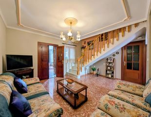 Casa  Conde montefuerte. Casa en venta en centro, 9 dormitorios.