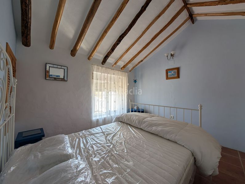 Foto 856cc7bb-1280-4398-a732-0e4f3c533a15. Casa amb calefacció a Loja