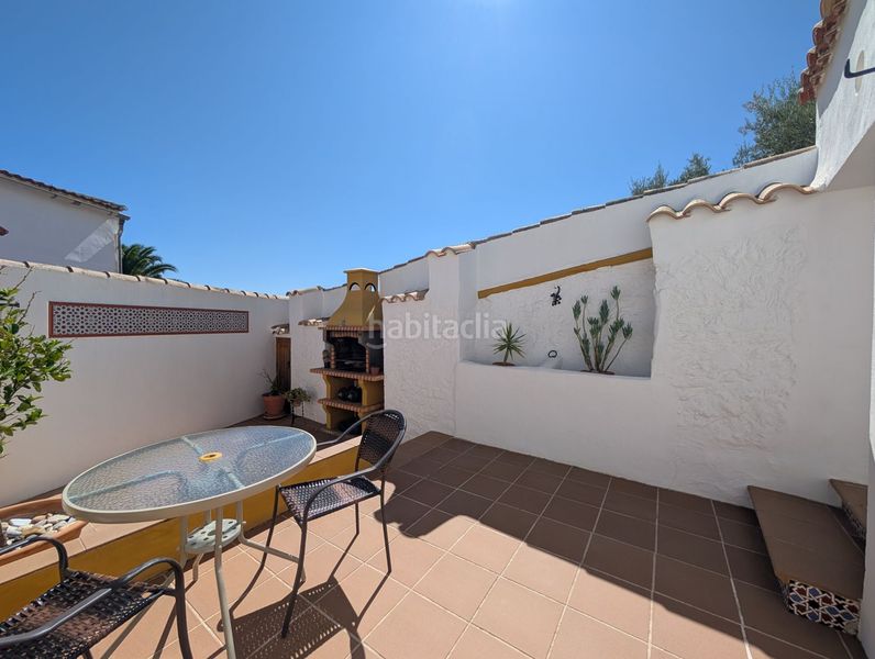 Foto a9922a2f-aa2b-4641-8db5-2c12ba87a9ce. Casa amb calefacció a Loja