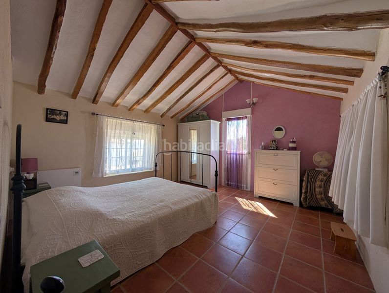Foto d50340aa-e961-4cb0-8db9-fd70ca116840. Casa amb calefacció a Loja