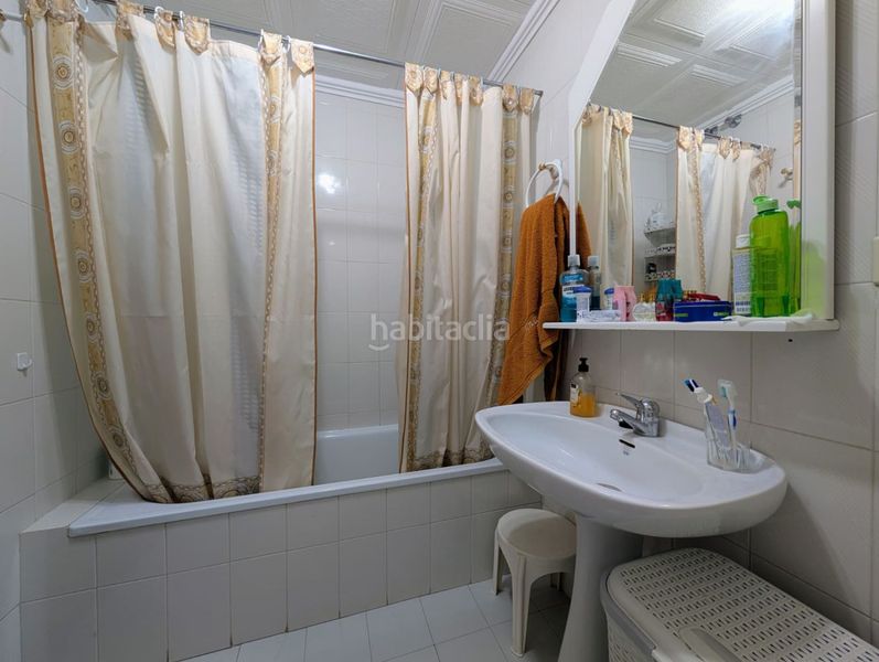 Foto 9308b053-bd1c-4b14-acdf-cfc52c79a122. Flat with heating in Loja