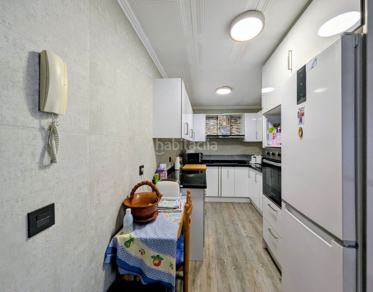 Foto a4e45304-99aa-47ff-adfb-38f641a7b423. Flat with heating in Loja