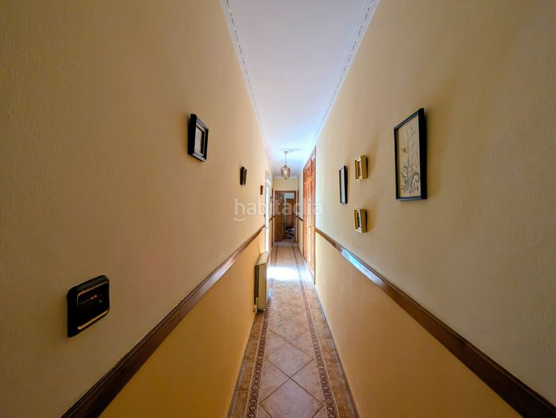 Foto 34970137-346e-42ac-91b2-f2d7eaec23d3. Flat with heating parking in Loja