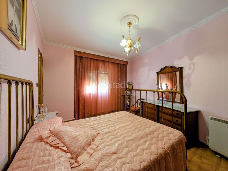 Foto bf2b2421-1747-4694-a6fe-6862592d1698. Flat with heating parking in Loja