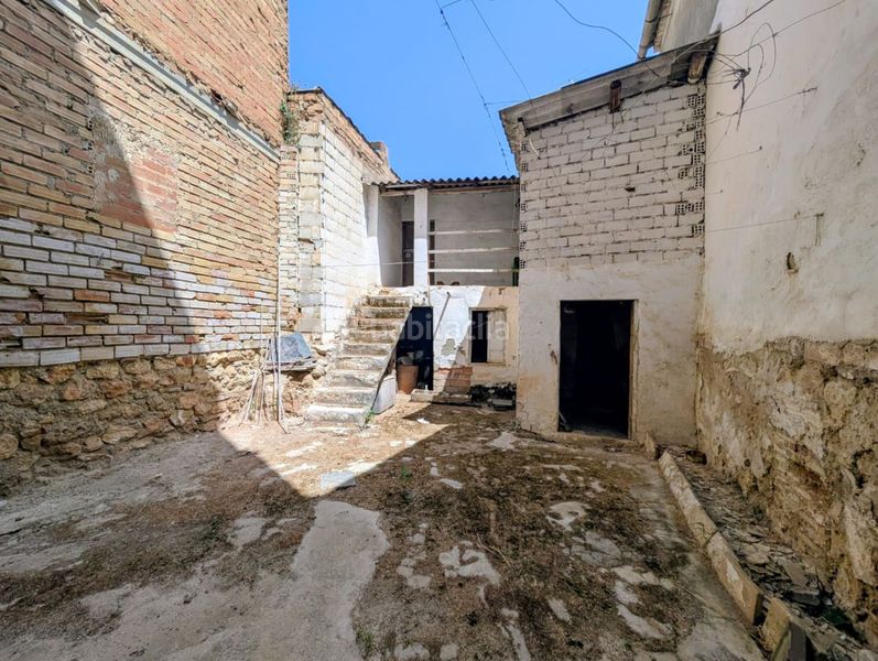 Foto b5cd3304-3342-4594-a5f7-f6319fcbab6b. Casa a Loja