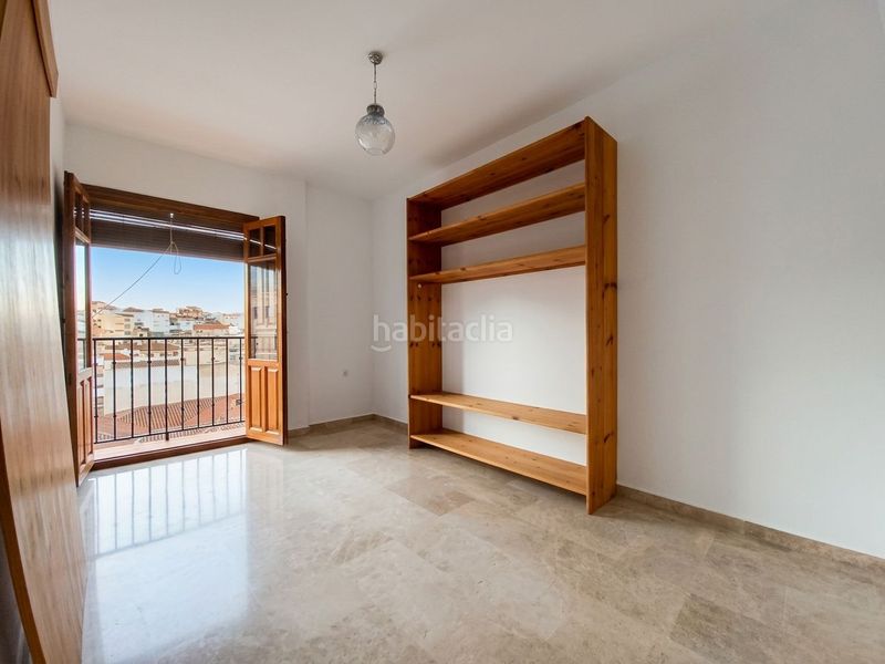 Foto b65f3570-9038-4a95-b9f5-514cddc0022e. Àtic a Loja