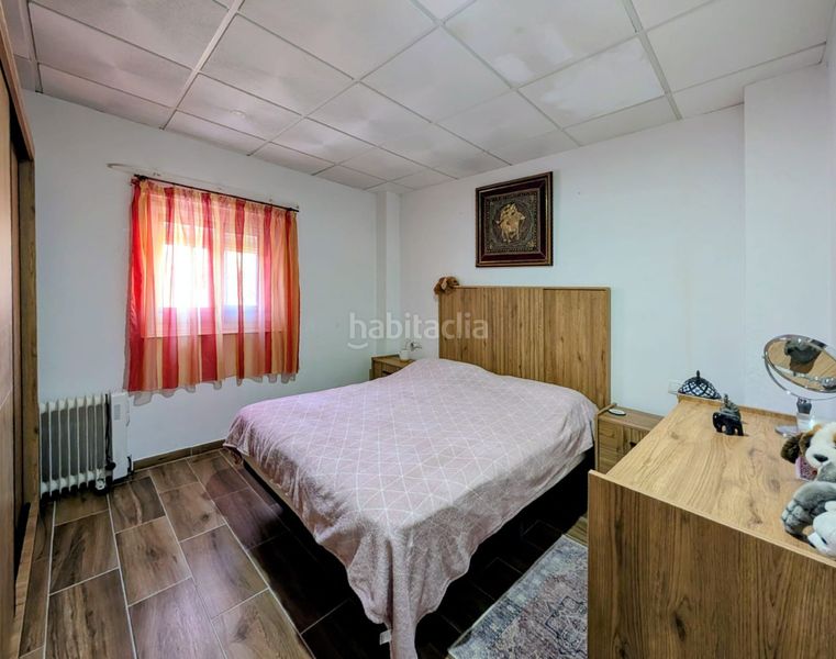 Foto e4eae461-0d85-4bea-ade7-ac9991eb46f7. Casa amb aparcament a Loja