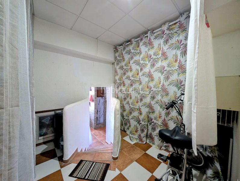 Foto e82f993f-b54b-46dc-b452-7e5e20e37860. Casa amb aparcament a Loja