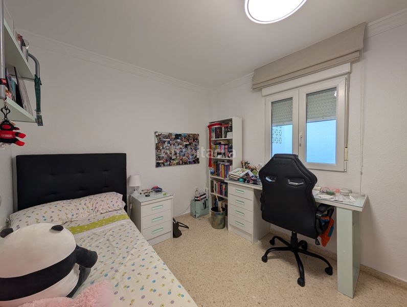 Foto b6f2deec-ad4a-405f-993d-ee3c52ef906c. Flat with heating in Loja