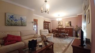 Pis  N/a. Piso en venta en barrio alto, 3 dormitorios.