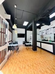 Local Comercial en Aguadulce 74. Local en venta  bar restaurante arrendado y en funcionamiento