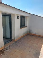 Rent Duplex  N/a. Precios pis de 2 habitacions prop la plaça de cal font amb terra