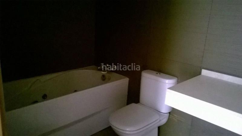 Foto 6775d2ad-1159-45bf-89c4-73ae078063d0. Lloguer pis amb calefacció aparcament piscina a Alcoletge