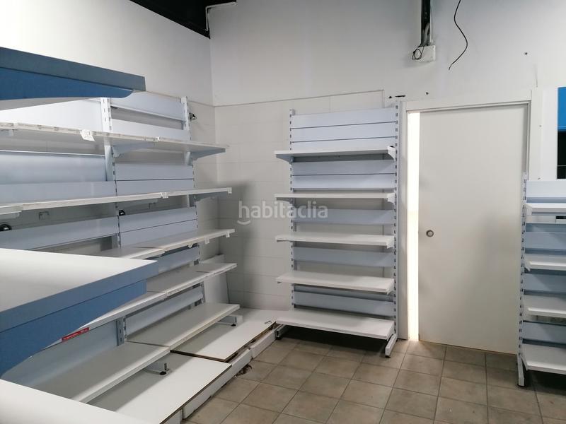 Foto 6e69272b-61ad-462a-b63b-83731931a0c4. Alquiler local comercial local de 200 metros en zona comercial en Igualada