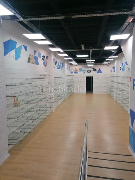 Foto ca4a5699-6d98-41c9-bbe2-e6e2fc37b7ea. Alquiler local comercial local de 200 metros en zona comercial en Igualada