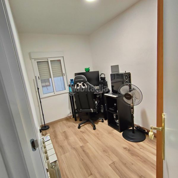 Foto c48a4798-3577-4d15-853e-98144bbf6417. Pis amb calefacció a Llevant Igualada