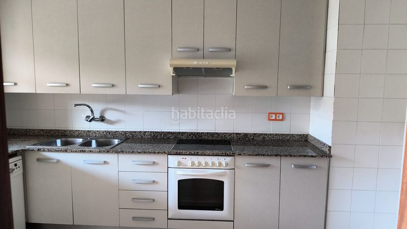 Foto 203877f4-efb2-4d9d-82e6-d56ff398811b. Pis amb calefacció aparcament a Llevant Igualada