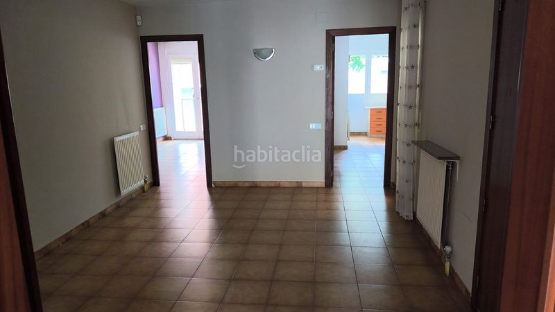 Foto e6f9facf-1496-4413-ba85-e64978aca656. Pis amb calefacció aparcament a Llevant Igualada