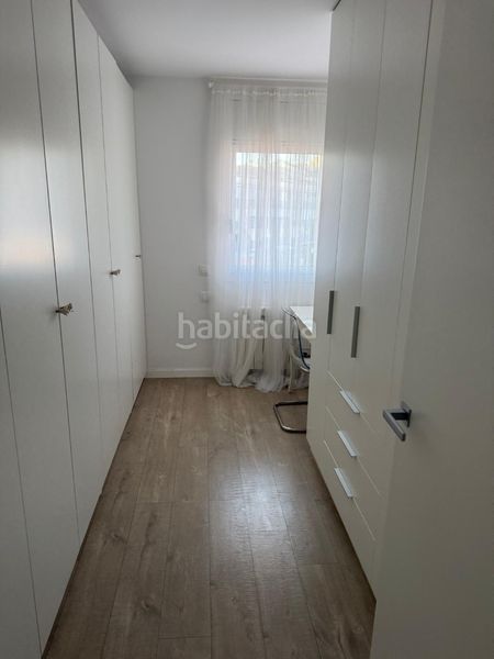 Foto f7d300eb-1d59-43d0-b1eb-f9714fec52d4. Pis amb xemeneia calefacció a Poble Sec Igualada