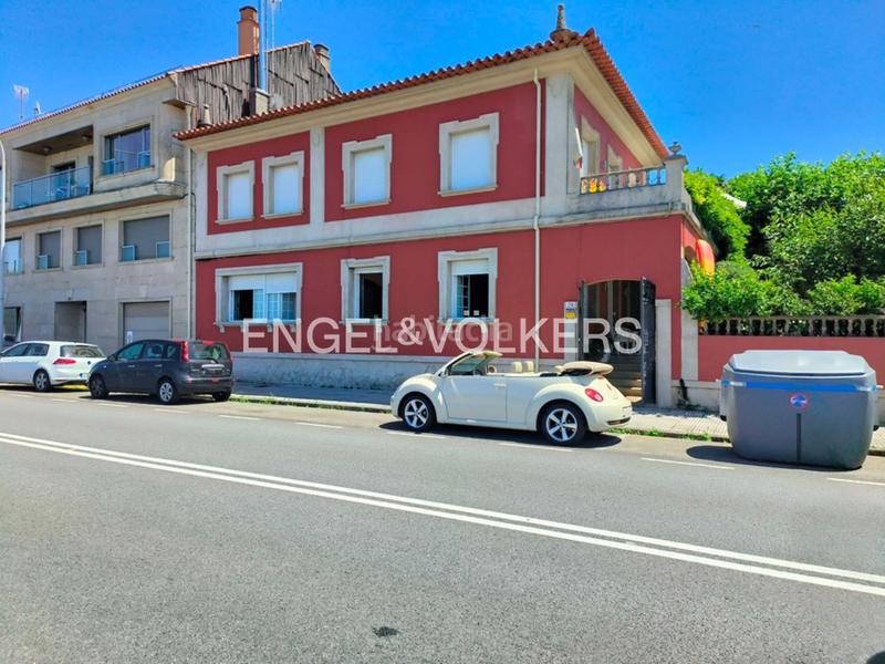 Foto 96240d7a-edf9-4947-8d01-dc8fa1a04d88. Casa a schiera con riscaldamento piscina in O Carril Vilagarcía de Arousa