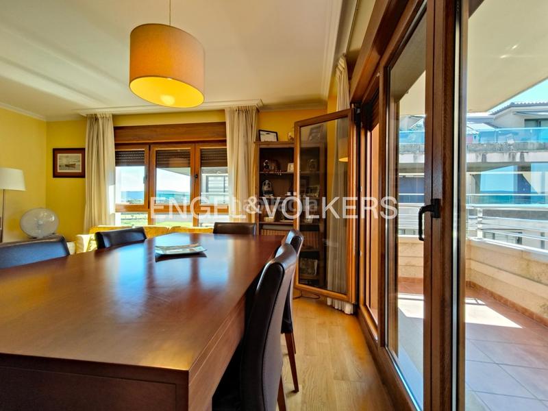 Foto 57d90ef8-b86c-4328-8247-935e8184ef74. Apartament amb calefacció aparcament a Noalla Sanxenxo