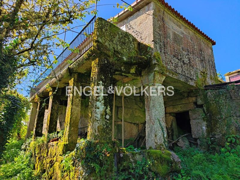 Foto 5934e514-a74e-4e44-a974-a7fa13ac0408. Casa  rural con parcela de 4.000m en Cotobade