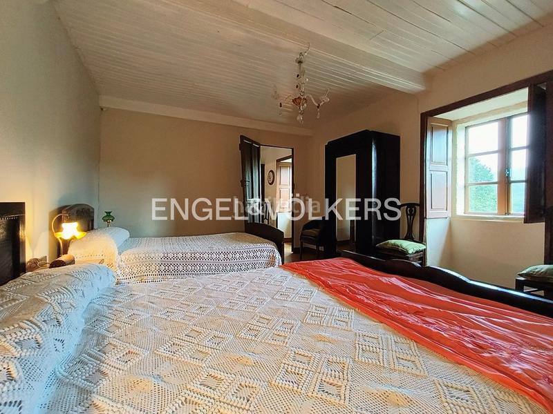 Foto b2bb48fc-895e-44e6-b86a-437c20a4e76f. Casa  rural con parcela de 4.000m en Cotobade