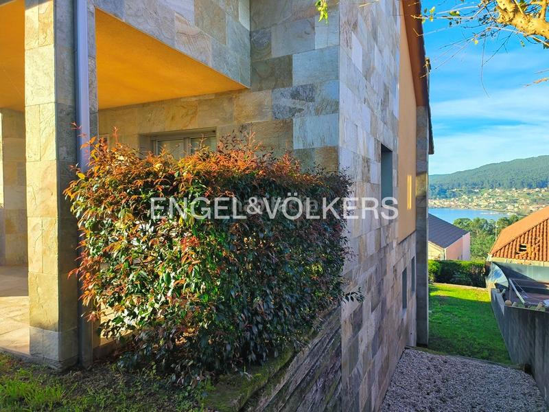 Foto ddbde08b-7f0d-4e22-a161-52d60c5b542f. Casa amb calefacció aparcament piscina a san xoán de Poio Poio