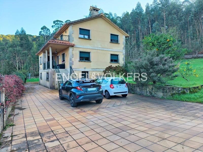 Foto d3a74f08-e174-41cc-aaa2-e9df51c62216. Casa amb calefacció a O Hío Cangas