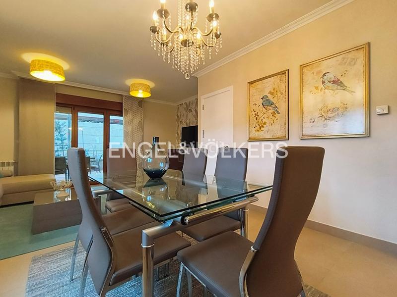 Foto abb80d1b-9a2d-4cfa-a217-f90e0637a25e. Maison avec chauffage parking piscine dans Sanxenxo pueblo Sanxenxo