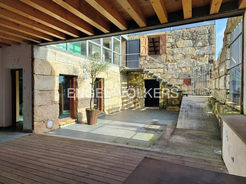 Foto f4034e19-0145-469e-b03b-69a140fe47d5. Casa amb calefacció a Raxó Poio