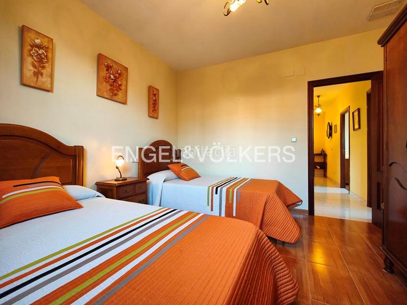 Foto 02982898-8c97-4c02-afda-9ac365a68f5b. Casa amb calefacció aparcament a Bueu