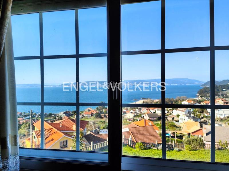 Foto 06e39dc3-ce90-403b-a3fd-5e09a603c1d4. Casa amb calefacció aparcament a Bueu