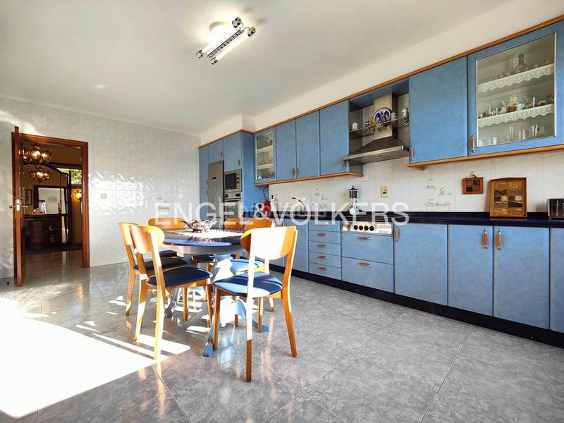 Foto 51dad904-75fa-45ef-a335-253c91e6073e. Casa amb calefacció aparcament a Bueu