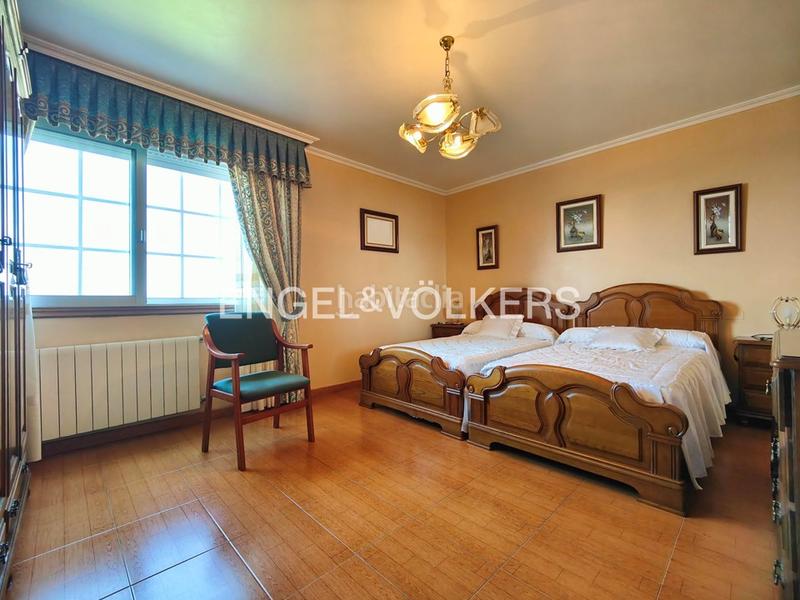 Foto 81b7190c-024b-4c27-9cce-4197300ca027. Casa amb calefacció aparcament a Bueu