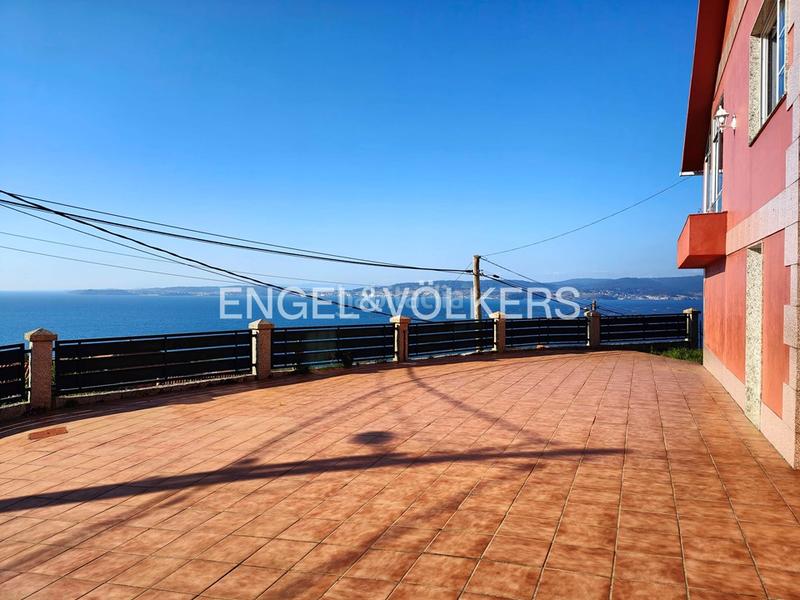 Foto a83bee84-e458-43b0-9bda-50a5632d0950. Casa amb calefacció aparcament a Bueu