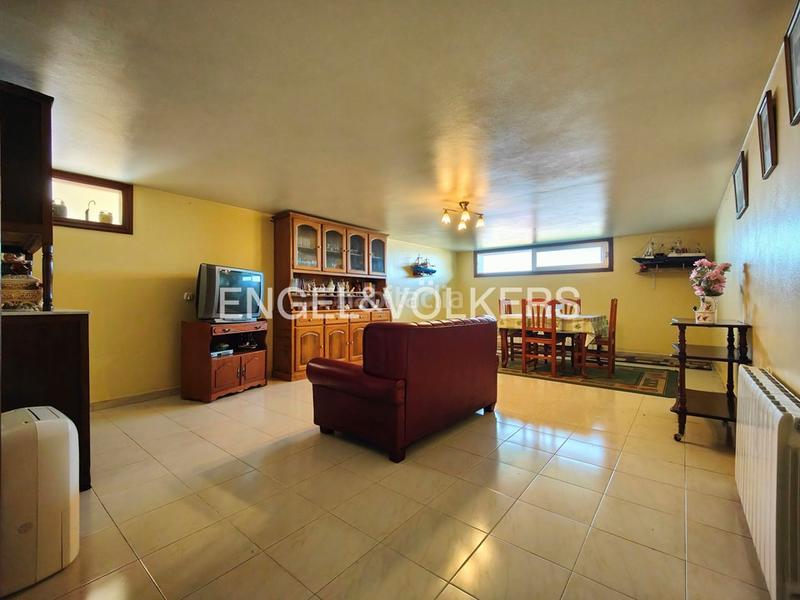 Foto acb86f4e-a384-408b-84d1-eb3bd62b0dee. Casa amb calefacció aparcament a Bueu