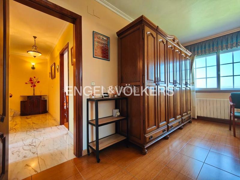 Foto c9035976-6e25-4a63-b8dd-868ae58a3390. Casa amb calefacció aparcament a Bueu