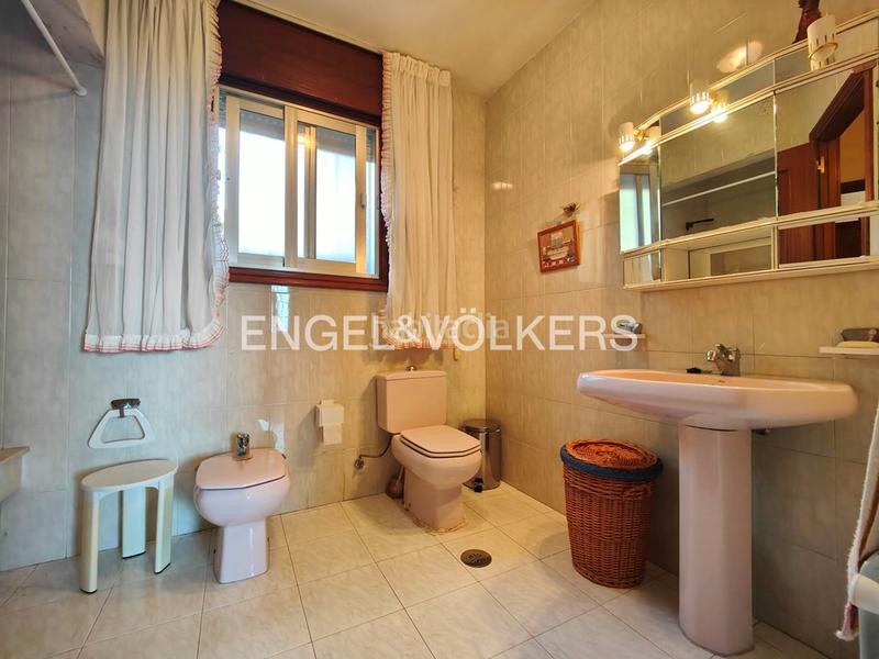 Foto d65808ad-1538-4eb2-abac-03161086defd. Casa amb calefacció aparcament a Bueu