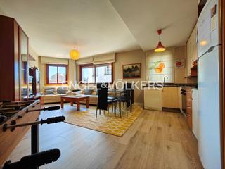 Apartament a O  Burgo - Campus Universitario. Apartamento de 2 dormitorios con garaje próximo a o burgo