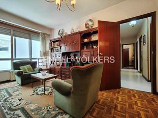 Apartment in Centro - Echegaray. Piso de 5 dormitorios al lado de la alameda de pontevedra